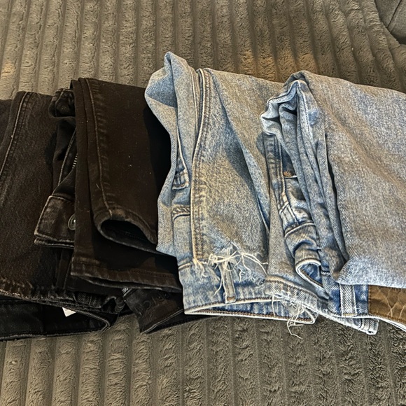 American Eagle Outfitters Black and Light Blue Distressed Jeans - Picture 2 of 2